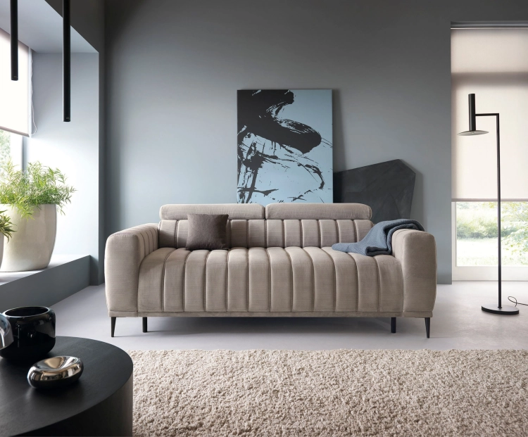Kanapa z materacem rozkładana Gandi 140x196 cm taupe Onatrio aranżacja salonu.jpg